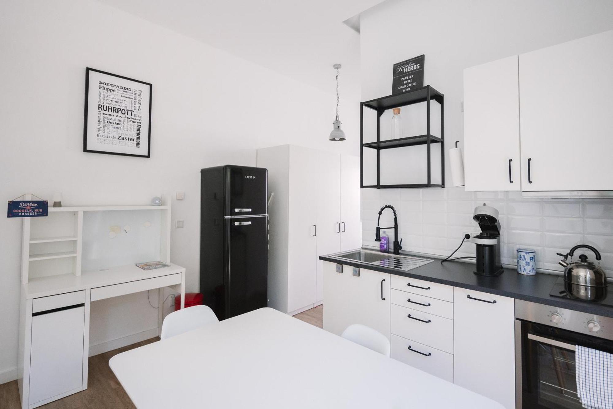 Schoene, Moderne Wohnung Mit Grosszuegiger Terasse Essen Luaran gambar